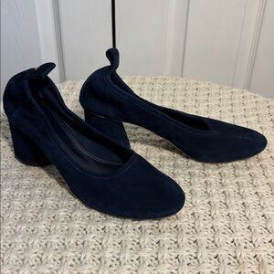 EUC Tory Burch Blue Suede Block Heels
